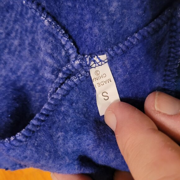 🐾 Derulia Small Dog Sweaters (Set of 2) – Cozy Pet Clothing for small dog breed - Picture 9 of 13